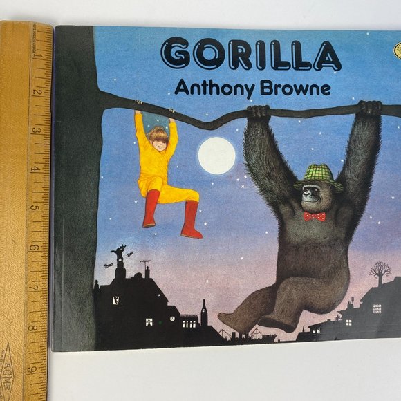 SIGNED Gorilla soft cover by Anthony Browne, vintage children's book - Picture 5 of 5